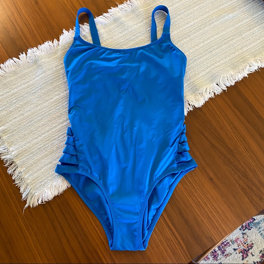 BECCA one piece swimsuit, size medium
